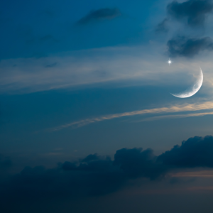 Balancing Tradition with Technology During Ramadan  